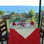 Ξενοδοχείο Garden Club