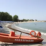 Ξενοδοχείο Garden Club
