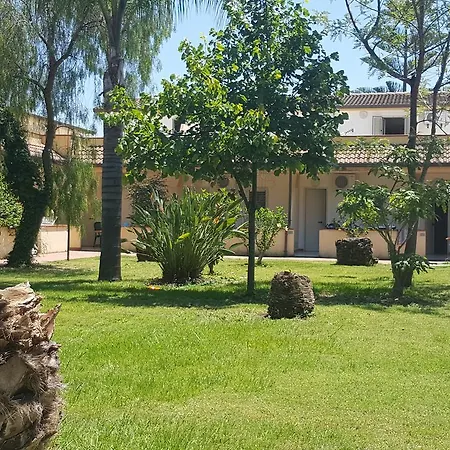 Garden Club Hotel 4*